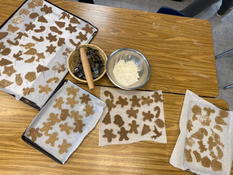 Comparing and Contrasting Stories- Holiday&nbsp;Fun!